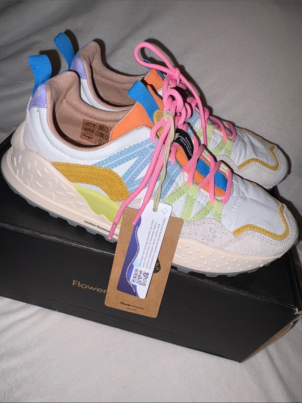 NWT Flower Mountain Washi Sneakers in Beige/White/Multi - Picture 11 of 16